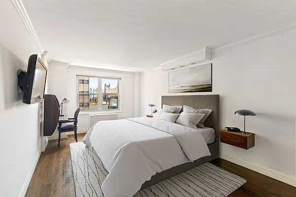 Sold by Corcoran | media 2