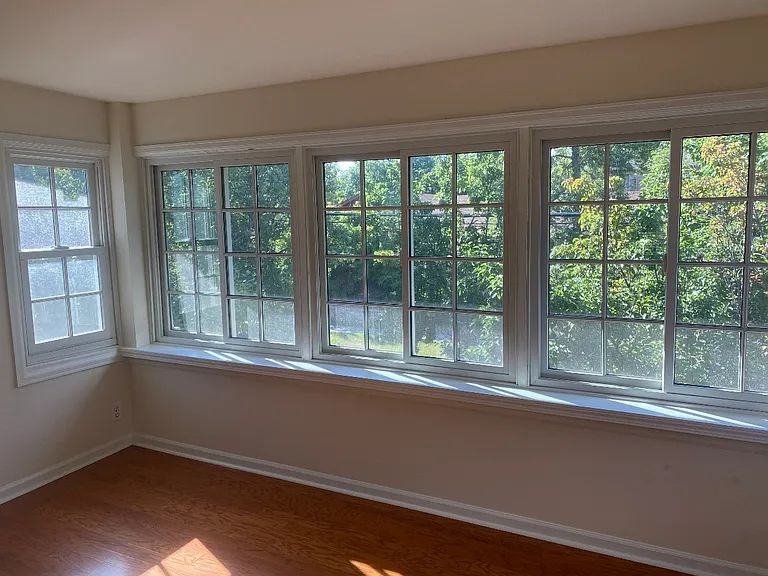 309 E Florida Ave — Photo 10