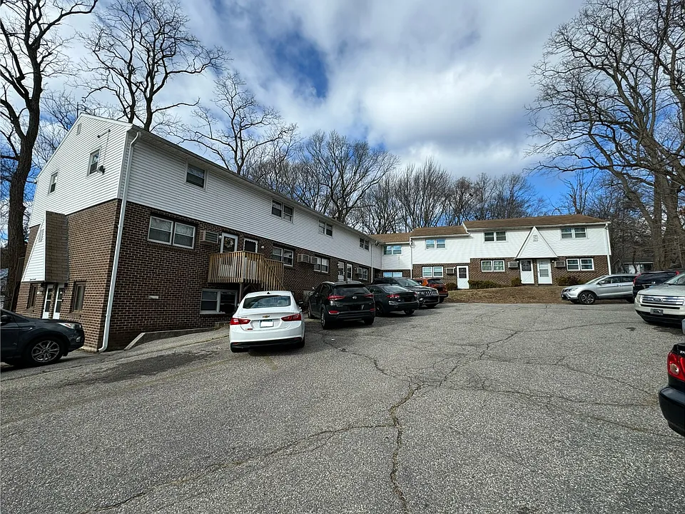 1370 Highland Ave #11