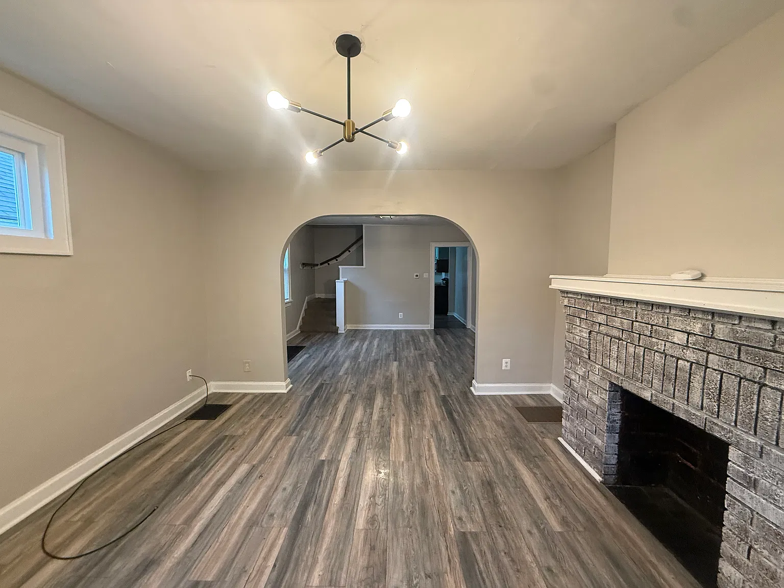 3 bed, 2352 sqft, $1,250 — Photo 3