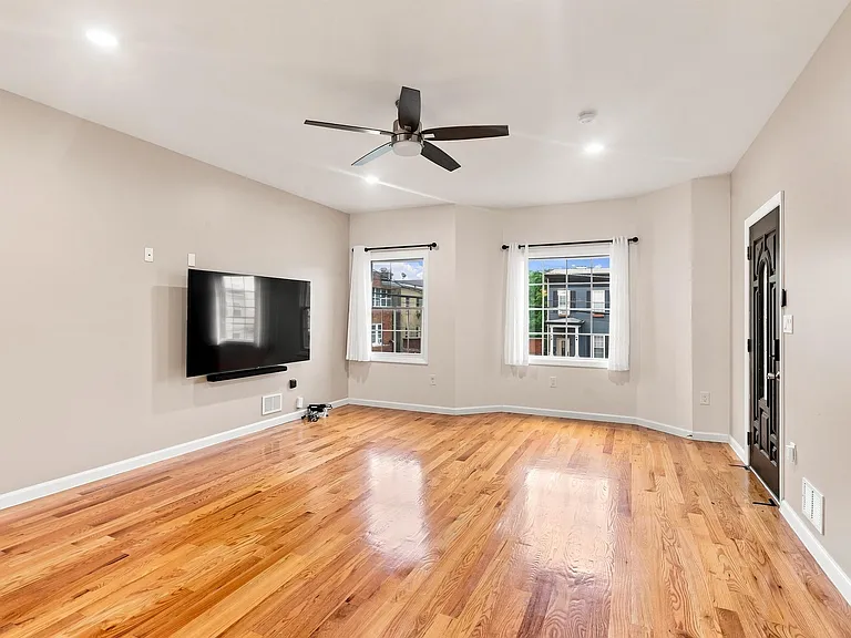 88 Poplar St #1 — Photo 20