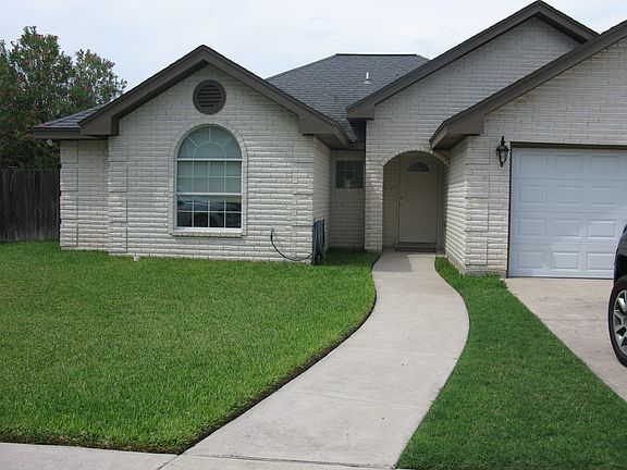 3rd image of 414 Lilly Dr