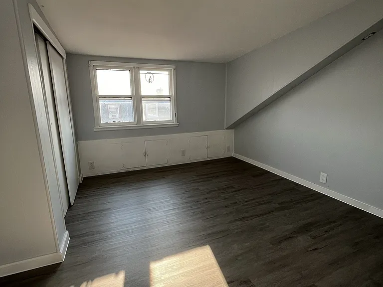 1313 Birch St — Photo 9