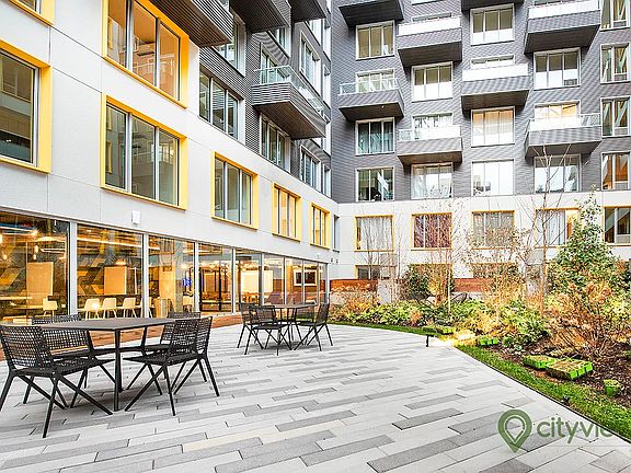 5th image of 10 Montieth St APT 357