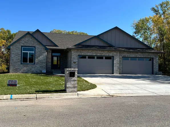 400 E Timber Creek St, Haysville, KS 67060