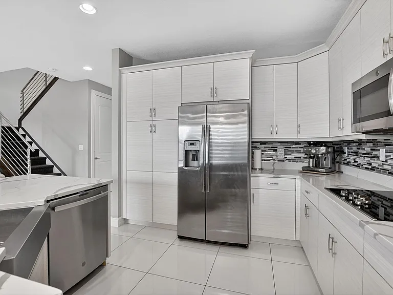 10106 Akenside Dr — Photo 13