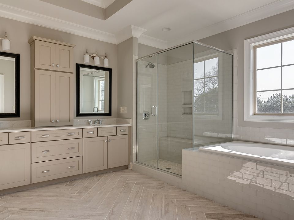 Owner s Bath