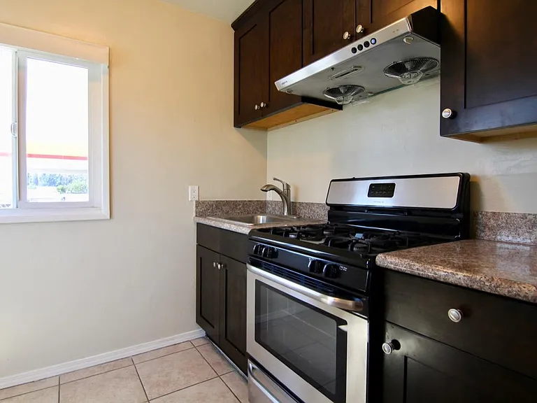 3347 Del Mar Ave #4 — Photo 7