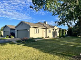 N81W17463 Shady Ln, Menomonee Falls, WI