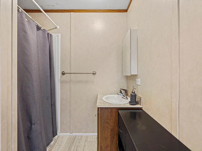 103 Crawford Rd — Photo 19