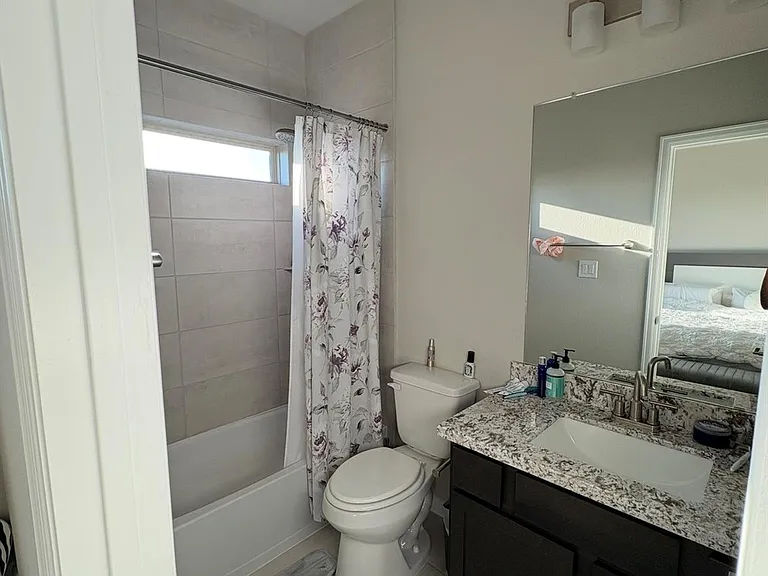 11904 Lawton Creek Ln — Photo 12