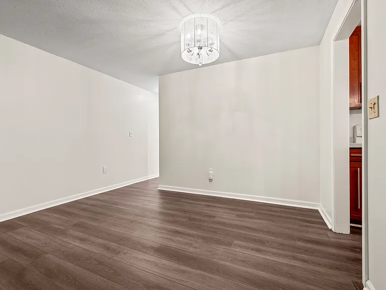 38 Rambling Brook Ln #B6 — Photo 16