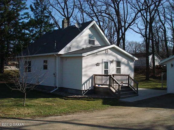 3rd image of 303 Miltona Ave