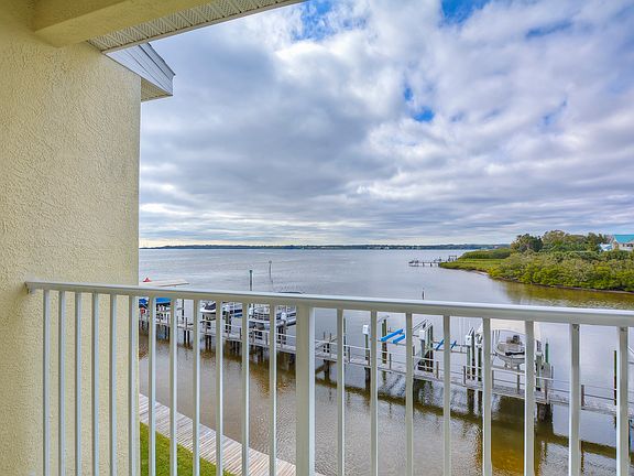 4th image of 155 Brent Cir