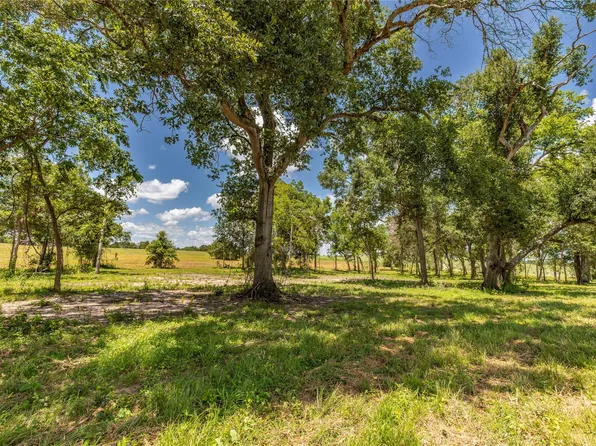Lynn Rd, Chappell Hill, TX 77426