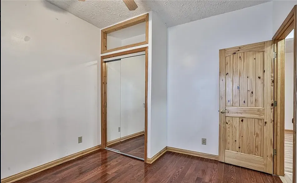 2 bed, 1099 sqft, $1,500 — Photo 2