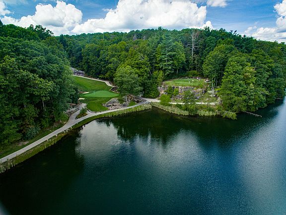 3rd image of 22 Lakeridge Ter Lot 82