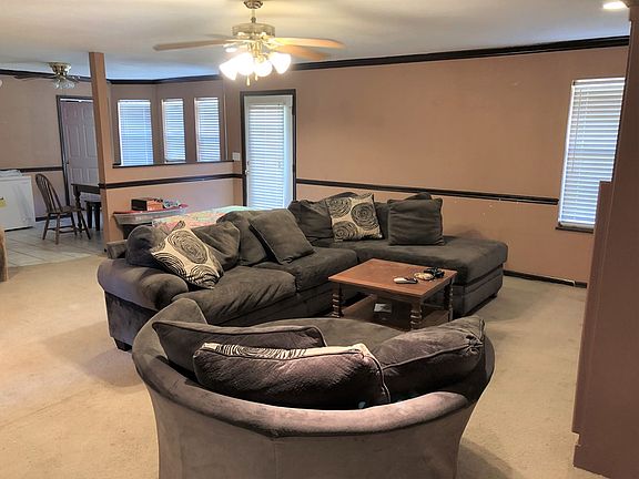 4th image of 152 Stone Creek Ct