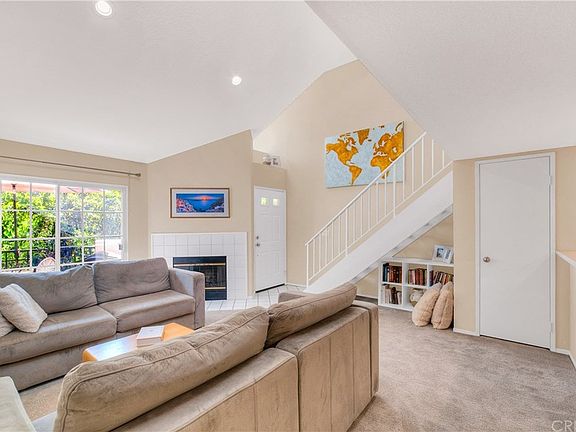 5th image of 24107 Del Monte Dr Unit 22