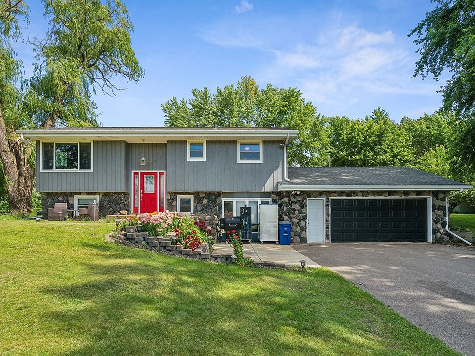 1st image of 5035 182nd Ln NE