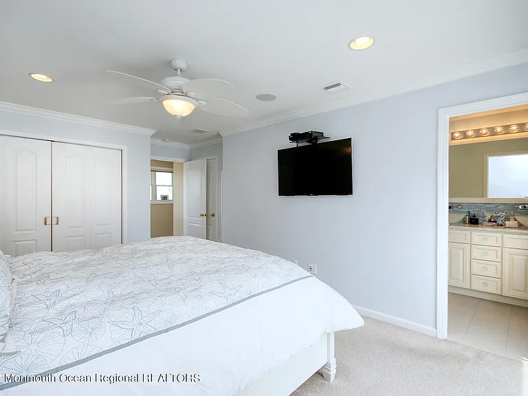 207 Ceylon Ave — Photo 26