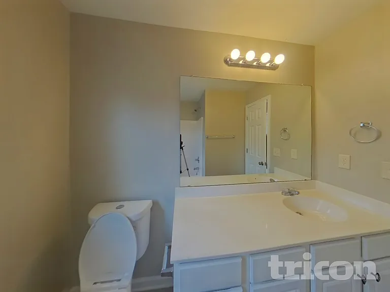 7259 Madison Cir — Photo 17