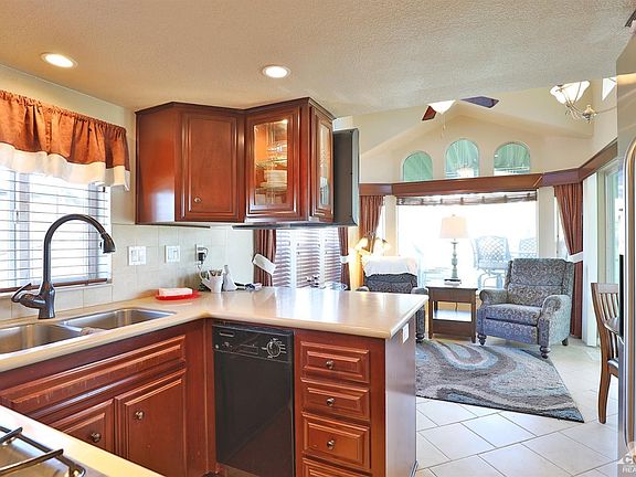 3rd image of 84136 Avenue 44 Spc 457