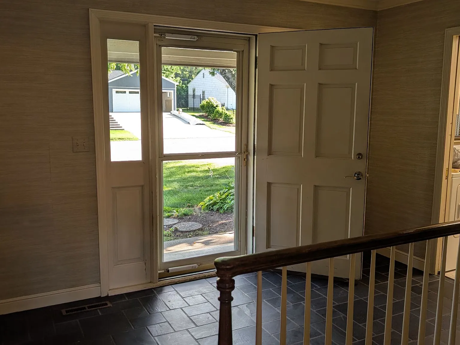4 bed, 3100 sqft, $2,300 — Photo 4