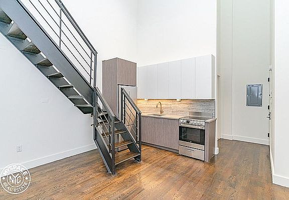 2nd image of 164 Erasmus St #3C
