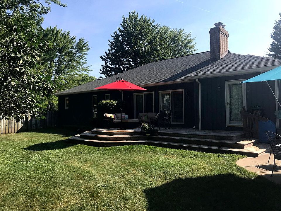1st image of 520 Ashley Cir