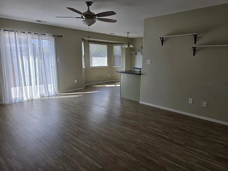 2837 Margo Ct — Photo 8