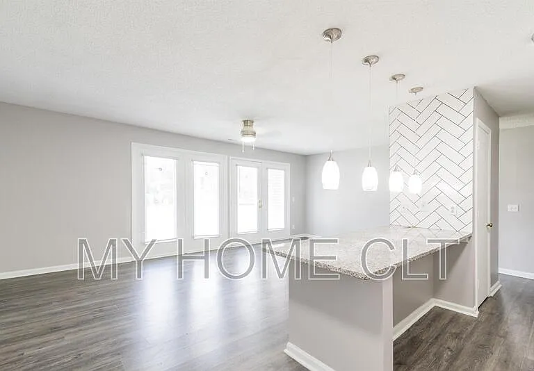 6158 Meadow Rose Ln #1 — Photo 5