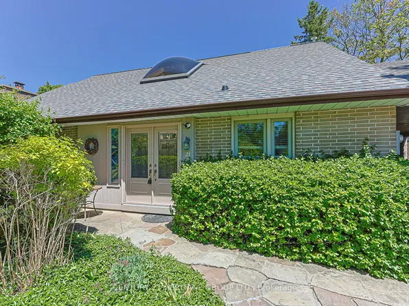 21 Truxford Rd, Toronto, ON M3A 2S5