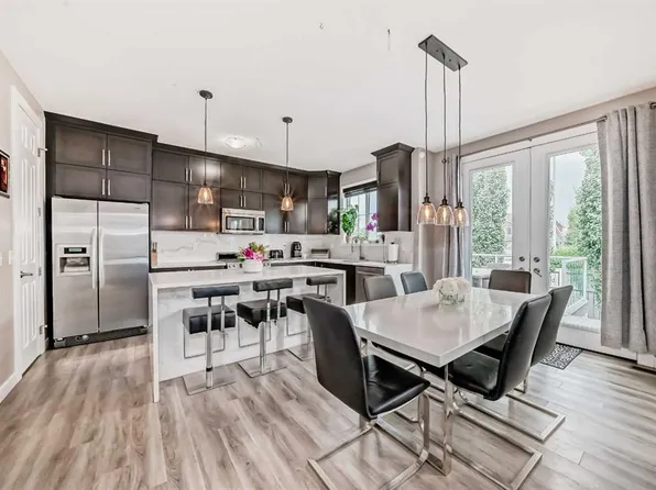 1068 W Windhaven Close SW, Airdrie, AB T4B 0T9