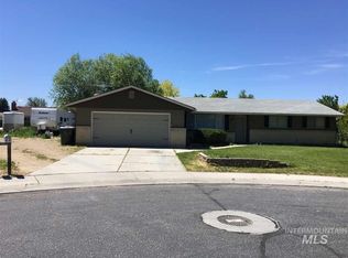 630 N Crestmont Cir, Meridian, ID 83646