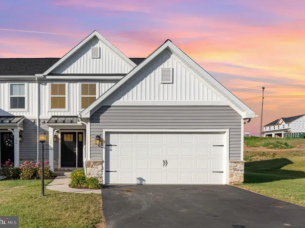 152 Thompson St, State College, PA 16803