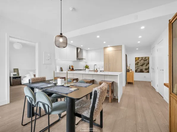 177 3rd St W #503, North Vancouver, BC V7M 0G5