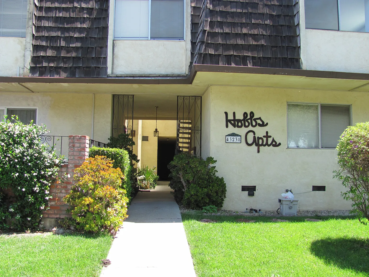 43238 Starr St APT D photo 1