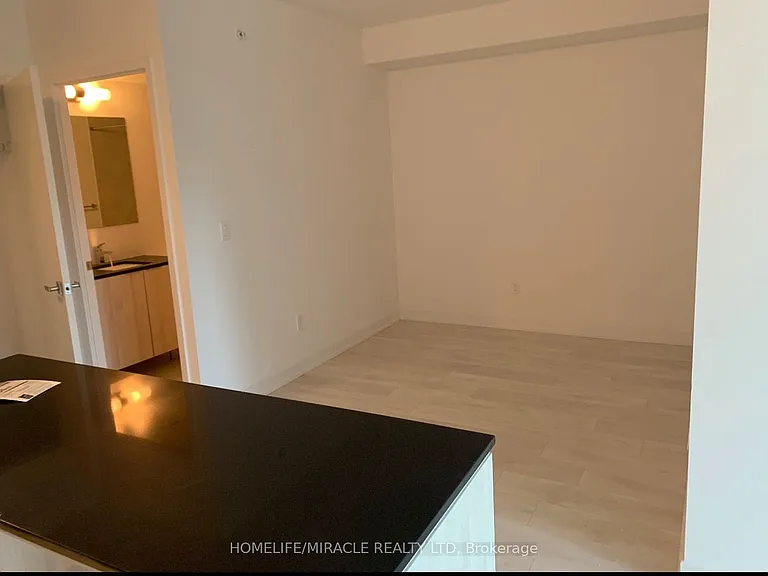 31 Tippett Rd #335 — Photo 2