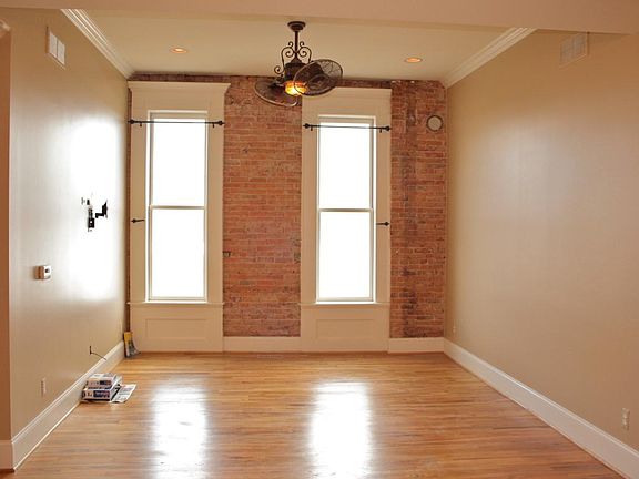 4th image of 101 S Saginaw St APT 202