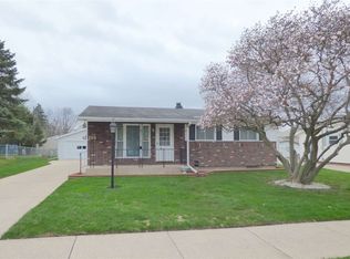 4211 Winthrop Dr, South Bend, IN