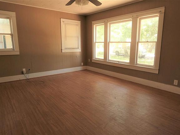 3rd image of 1603 Durham Ave