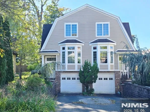 22 Mahan Street, Tenafly, NJ 07670