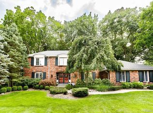 2587 Haverford Dr, Troy, MI 48098
