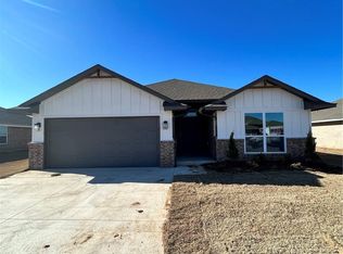 1735 Addington Rd, Newcastle, OK 73065