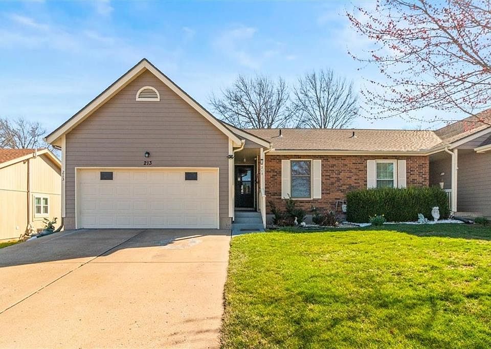 1st image of 213 SE Ridgeview Dr