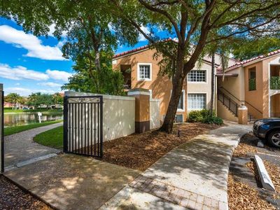 2021 Renaissance Boulevard #102, Hollywood, FL, 33025