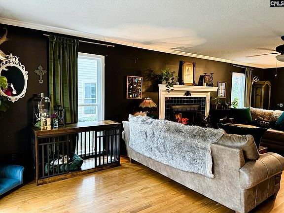 5th image of 433 Winding Way