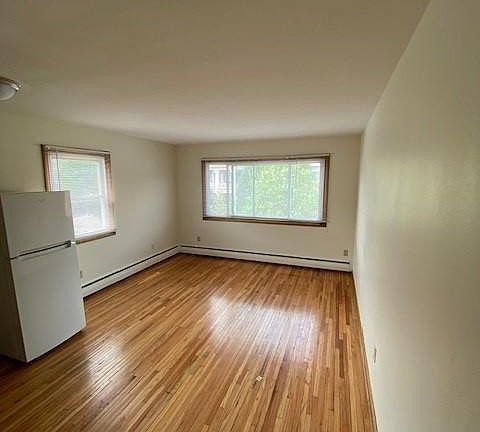 4th image of 1917 Colfax Ave S #4dc993890