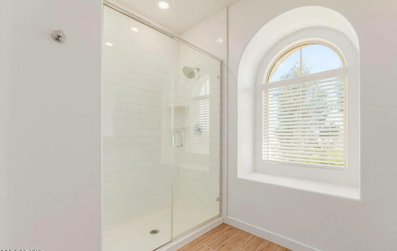 4 bed, 1775 sqft, $2,500 — Photo 4
